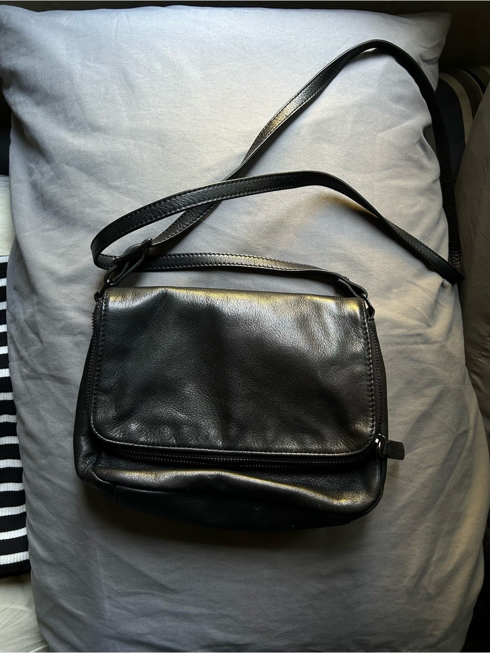Black Y2K Crossover Purse | Vintage 2000s Style